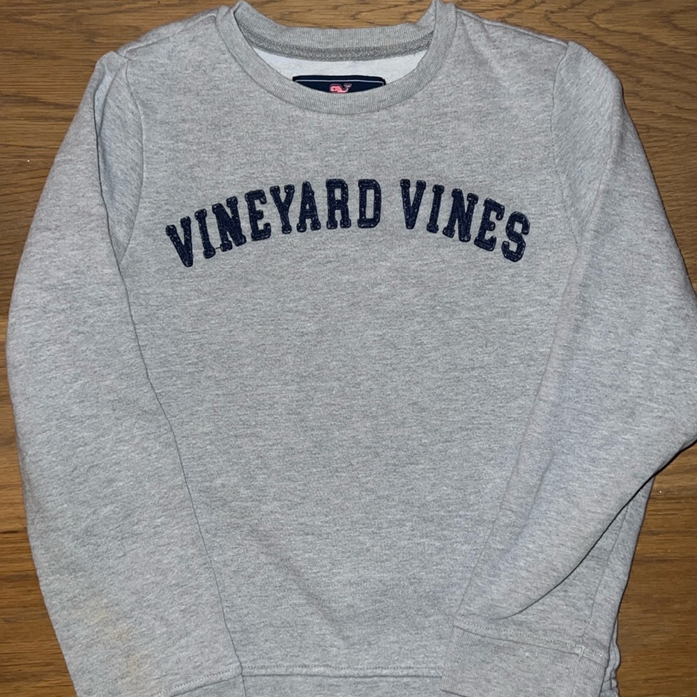 Boys Vineyard Vines sweatshirt